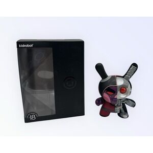 KIDROBOT DIRTY ROBOT DUNNY SERIES #18 Void "5" Mecha Half Ray Dunny